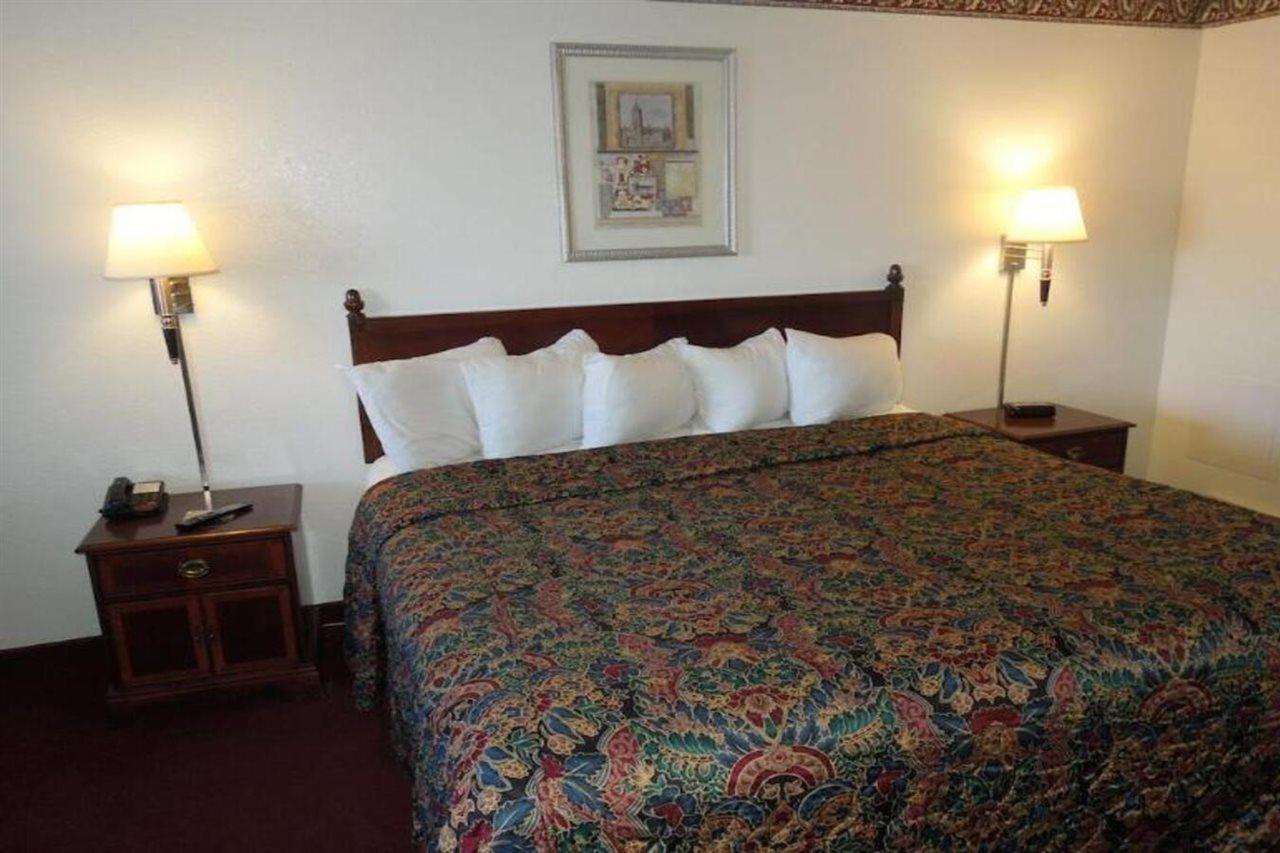 Days Inn Riverton Exterior foto